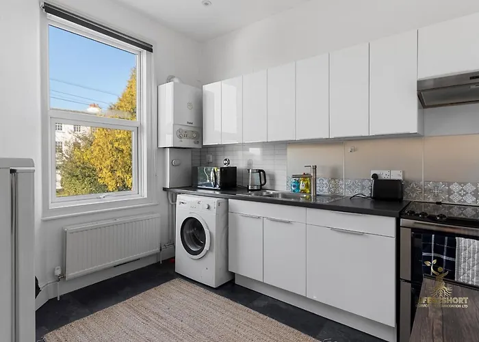 Central Exeter Apartment